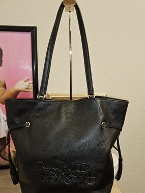 Coach Andy Tote ft. Horse & Carriage Logo